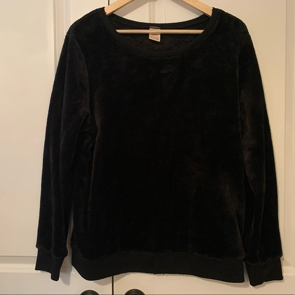 Thick Plush Black Sweater - Picture 8 of 8